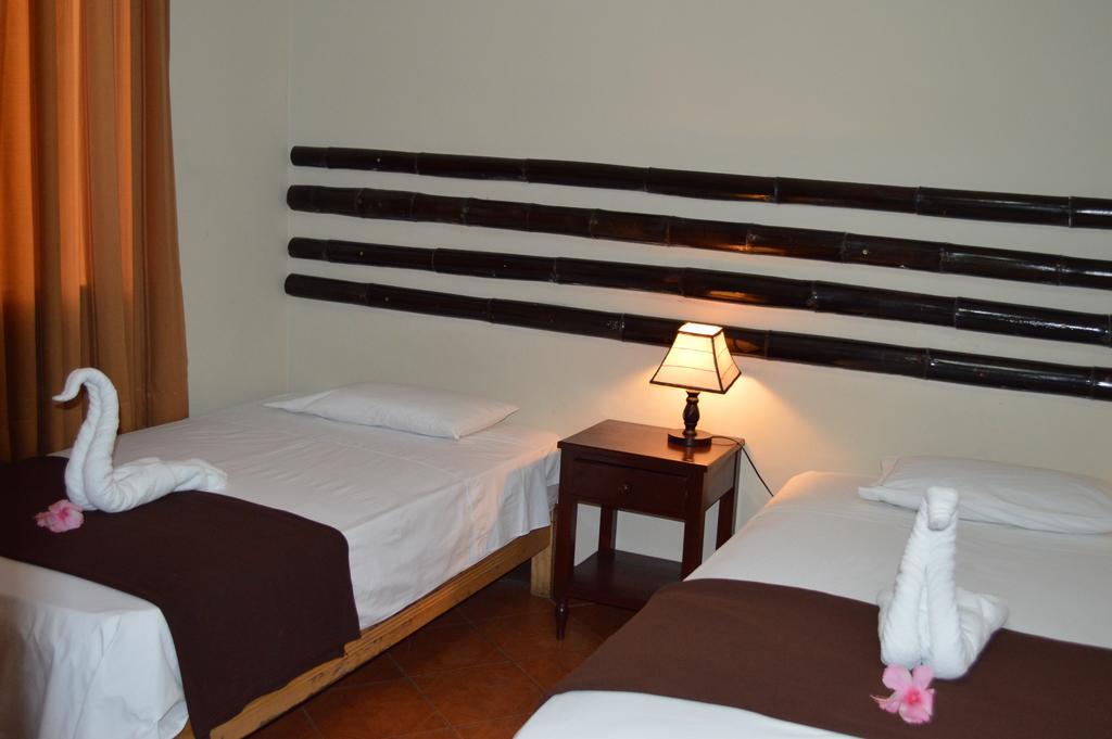 Chanchamayo Inn Hotel La Merced  Rum bild